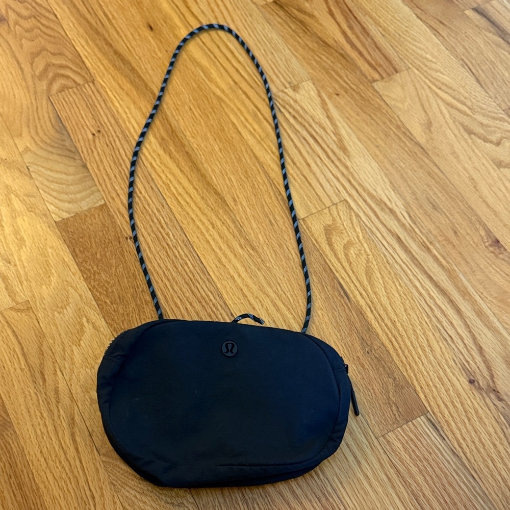 lululemon athletica black Crossbody Bag